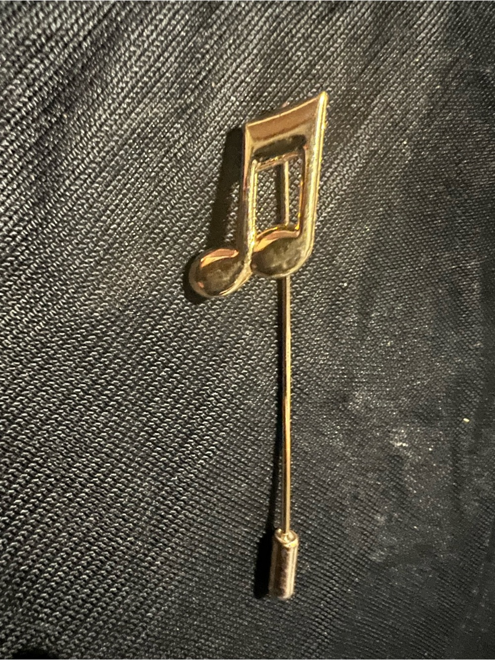 Gold Music Note hat Pin /brooch - signed JJ